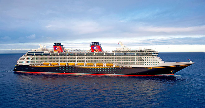 Disney Fantasy, Disney Cruise Line. SoloCruceros.co