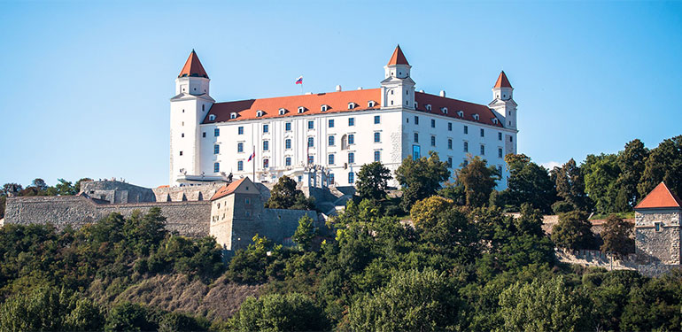 Cruceros por Europa, castillo de Bratislava. SoloCruceros.com