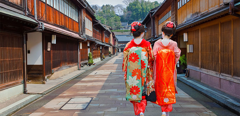 Cruceros por Japón, geishas en Kioto. SoloCruceros.com